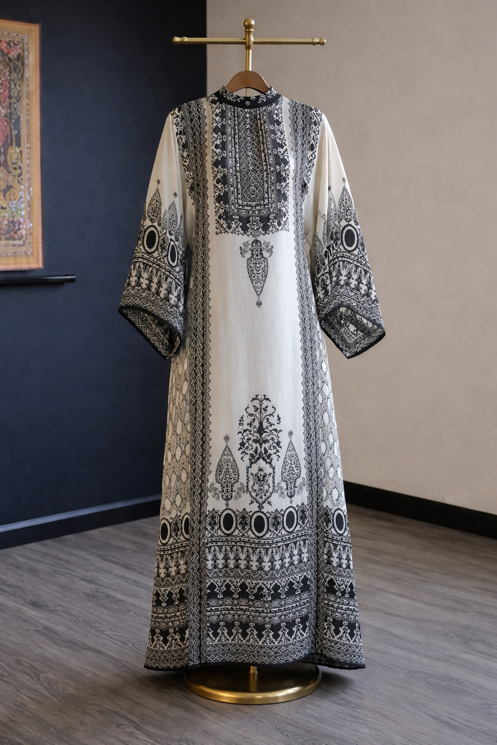 Black and egg-white kaftan Shirt 2(printed only)