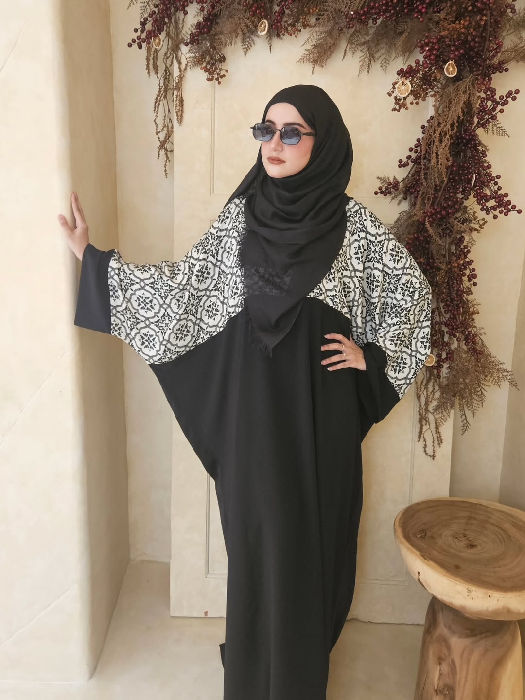 UNA ZEHAN Abaya